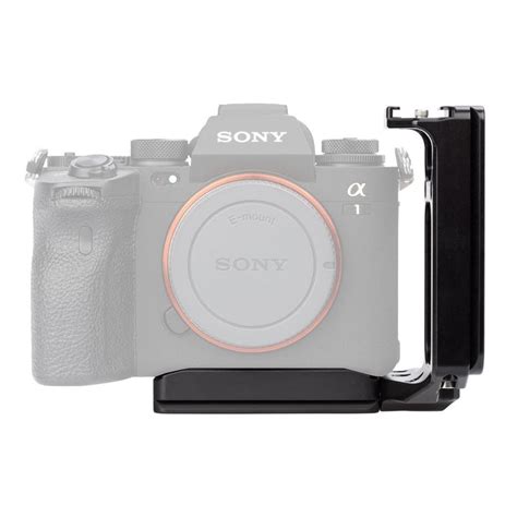 Why Everyone is Buying the Sony A7R V (Full Review)